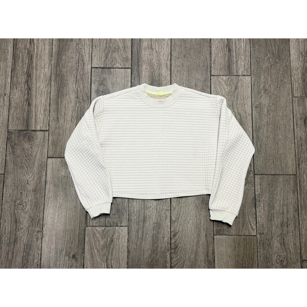 Lululemon Women's Small Beige Textured Quilted Waffle Cropped Pullover